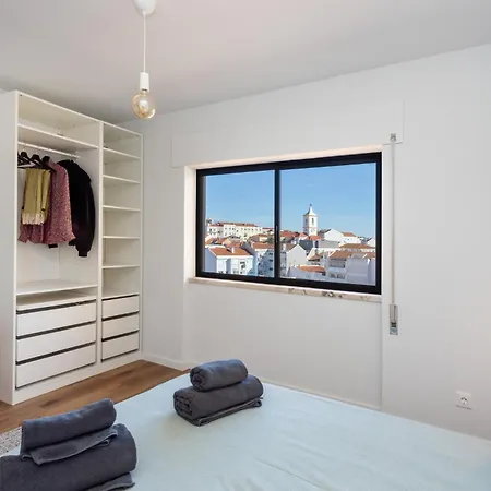 River Breeze In Velha Almada